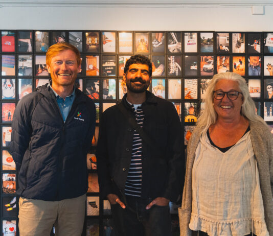 Utforsker amerikanske symboler i Norge og kopikulturen i Pakistan