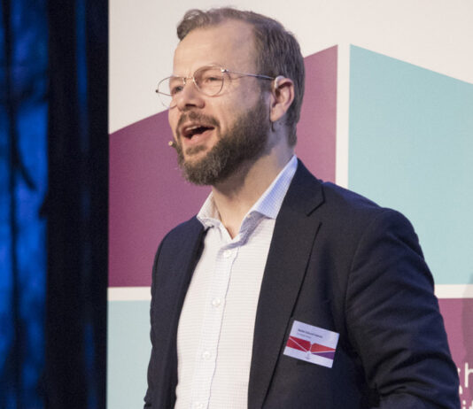 Vil ha Holmås på topp etter at Gamal trakk seg