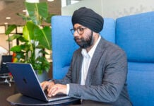 Indiske IT-spesialister lykkes i Norge. Men hvem har valgt dem ut?