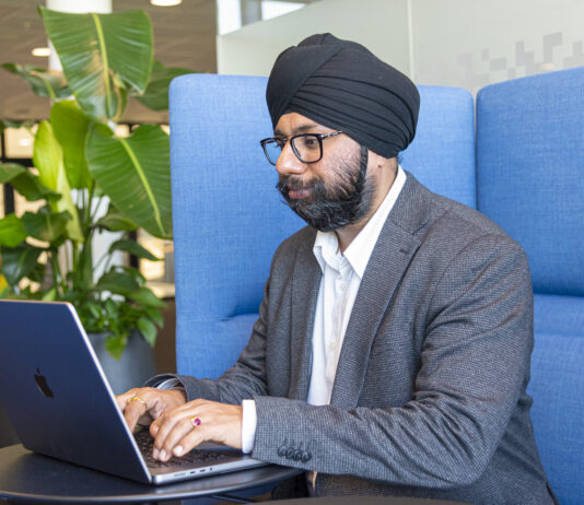 Indiske IT-spesialister lykkes i Norge. Men hvem har valgt dem ut?