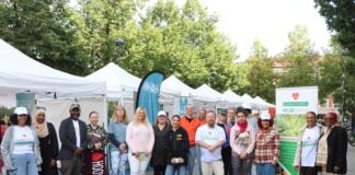 Munira delte egne erfaringer for å skape åpenhet under Tverrkulturell Helsefestival