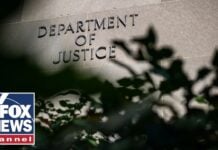 USA tok i bruk 30 år gammel terrordomstol – nå er den første personen deportert