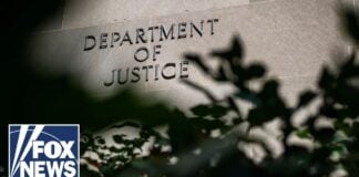 USA tok i bruk 30 år gammel terrordomstol – nå er den første personen deportert
