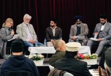 Fire religioner møttes i Ahmadiyya-moskeen: Trenger vi Gud for å gjøre det gode?