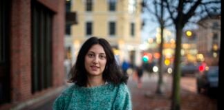 Gamle familiebilder ble starten på en reise mellom Iran og India