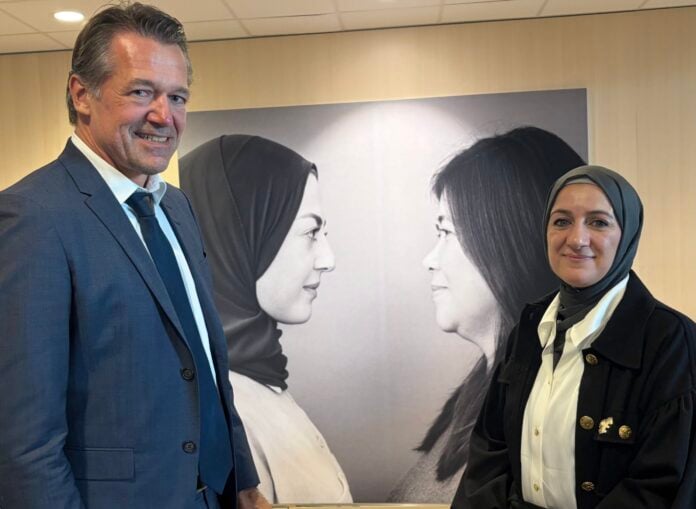 Snorre og politisk leder Nahla 2