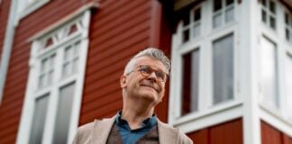 Har bodd i Norge siden 1997 – skriver bok om å bli norsk